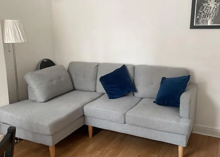 4 Bedroom House In Turnpike Lane/Wood Green